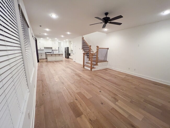 Photo - 1430 E Huntsville Rd House