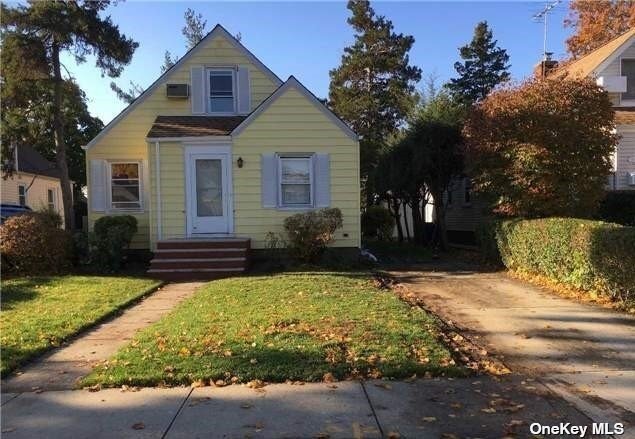 Primary Photo - 76-18 266th St