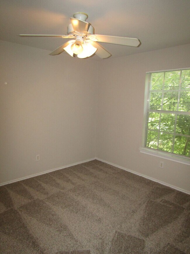 Foto del edificio - 8508 Apple Carrie Cove