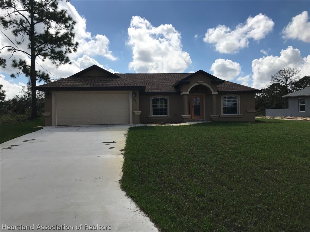 472 Lake Gloria Dr, Lake Placid, FL 33852 House Rental in Lake Placid