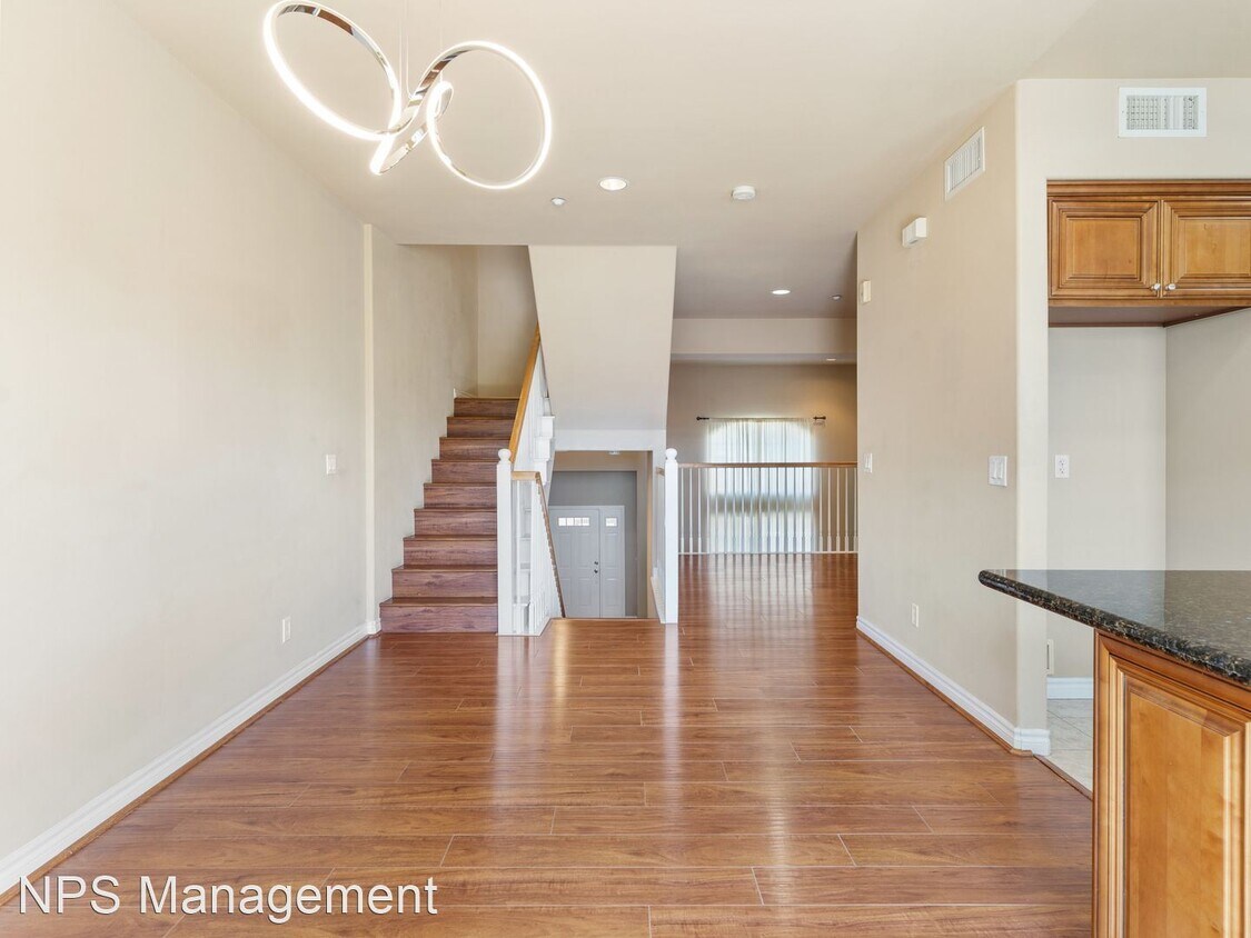 Primary Photo - 3 br, 2.5 bath House - 12780 Lorna Street - D