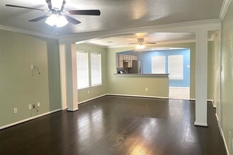 Building Photo - 8010 Arrowhead Ln