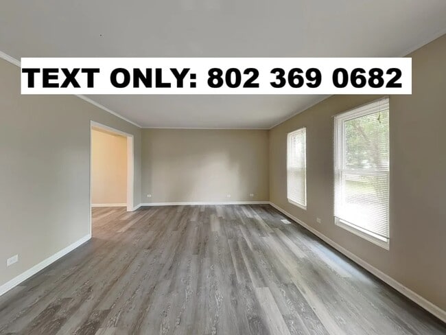 Building Photo - 184 E Timberlane Dr
