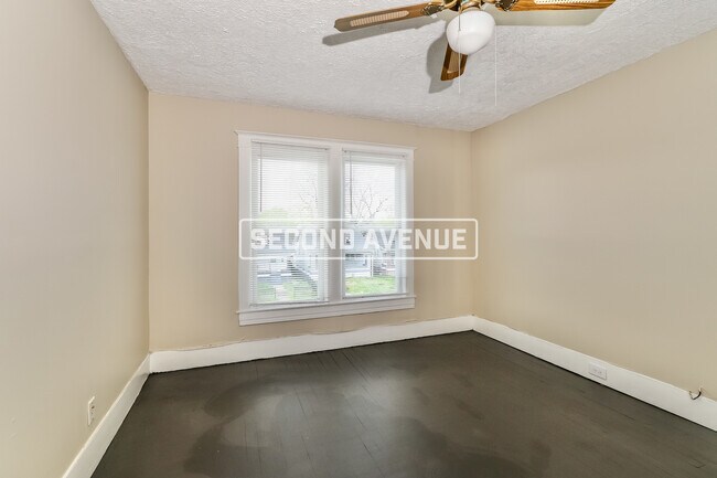 Foto del edificio - 833 S 38th St