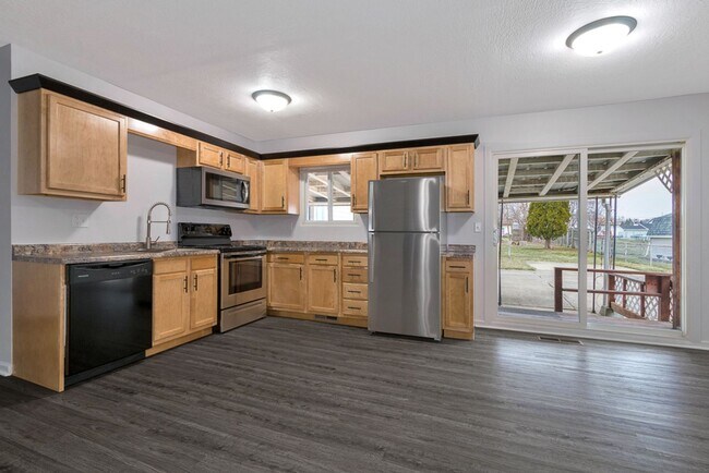 Foto del edificio - 3427 30th St NE