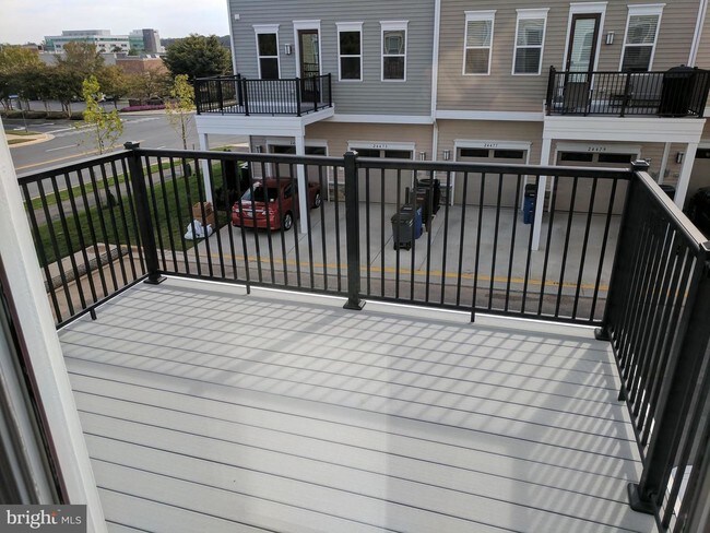 Building Photo - 24515 Glenville Grove Terrace