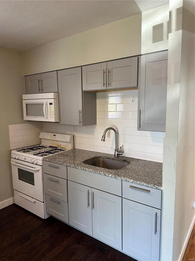 4343 Humphrey St, St. Louis, MO 63116 House Rental in St. Louis, MO