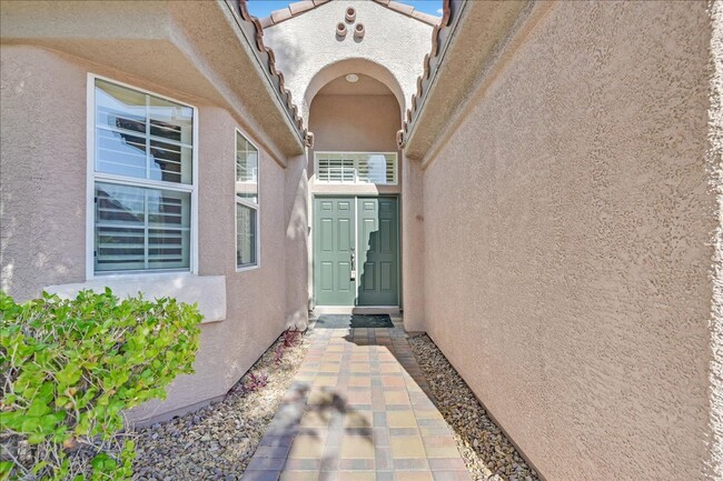 Building Photo - Beautiful Single-Story 3 Bedroom Home in T...