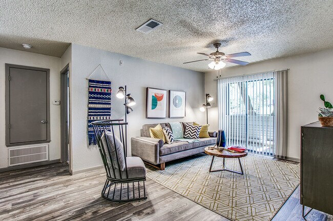 Building Photo - Neurock at Trinity Heights