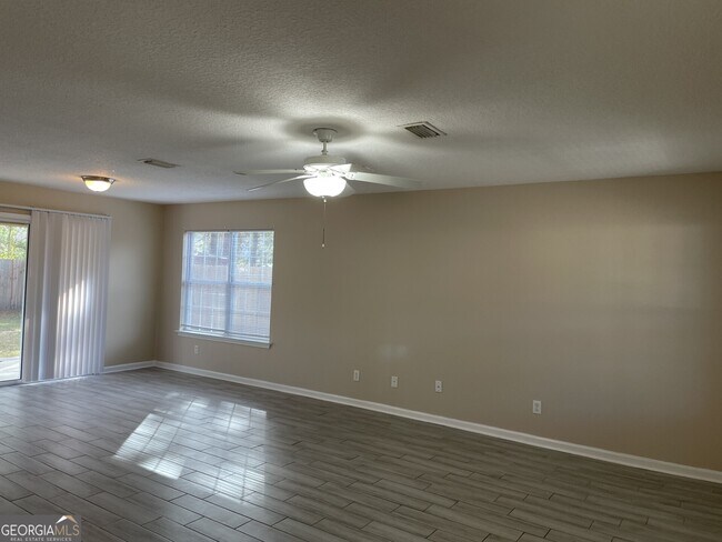 Building Photo - 109 Bayswood Dr