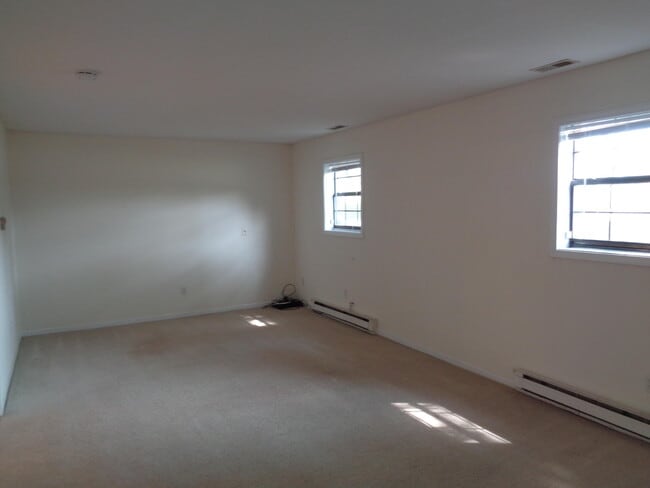 Building Photo - 4705 Apple Tree Ln