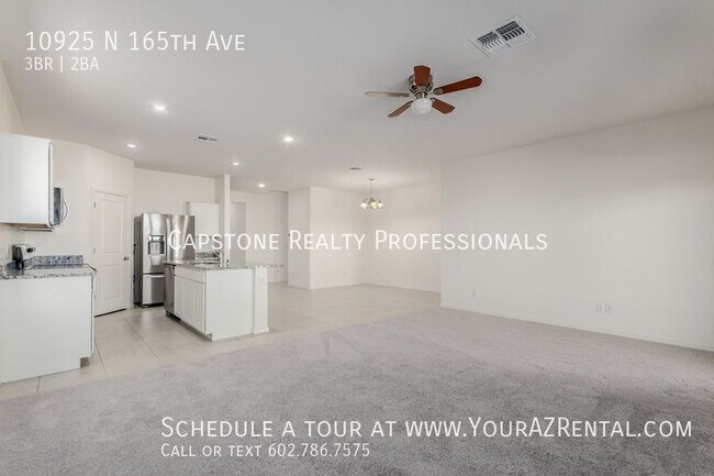 Building Photo - 10925 N 165th Ave