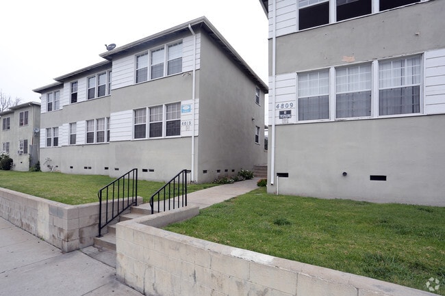 4809 San Vicente Blvd - 4809-4819 W San Vicente Blvd