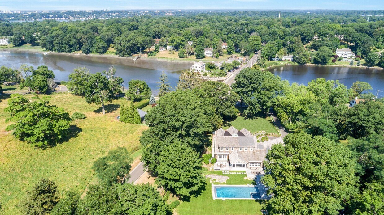 Foto principal - 150 Goodwives River Rd