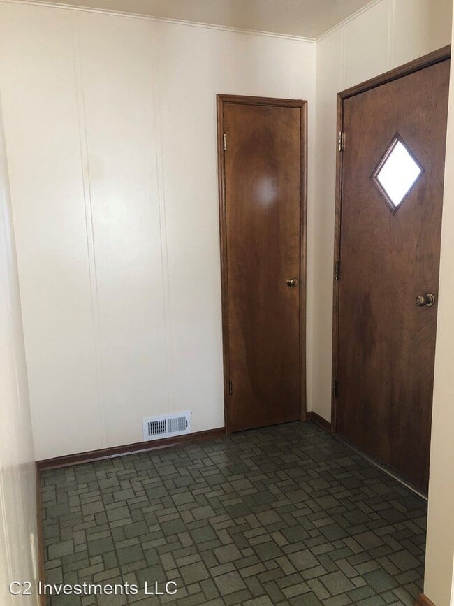 Building Photo - 2 br, 2 bath House - 1653 E PROVIDENCE