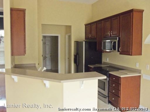 Building Photo - 396 Stonebridge Cir