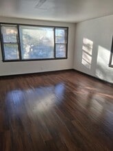 Building Photo - 4900 N 40th St