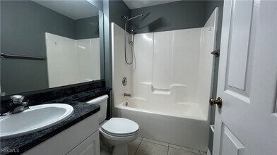 Building Photo - 2811 40th St SW