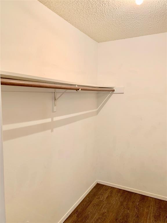 Building Photo - 245 Craddock Ave