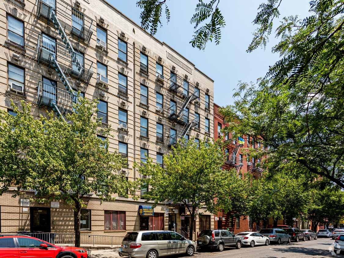 Building Photo - 339-341 E 118th St