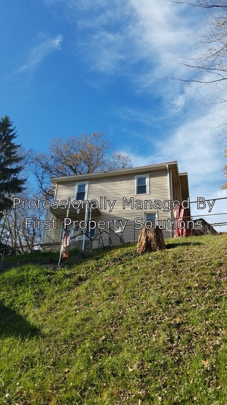 Primary Photo - 317 E Main St