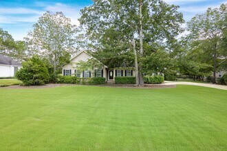 Building Photo - 605 Lancelot Ct