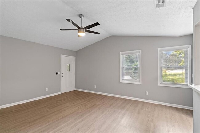 Building Photo - 894 Five Forks Trickum Rd SW