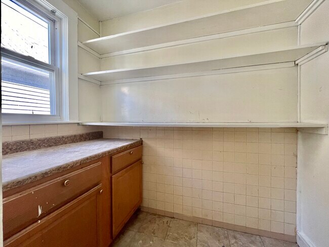 Pantry - 34 Holyoke St