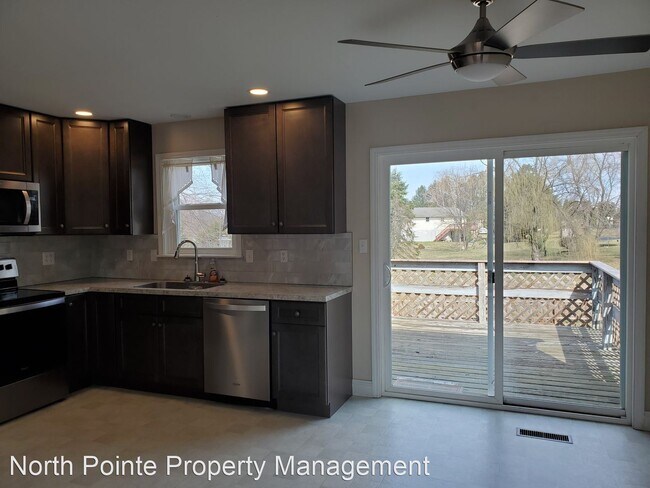 Building Photo - 3 br, 2 bath House - 110 Den Mar Drive