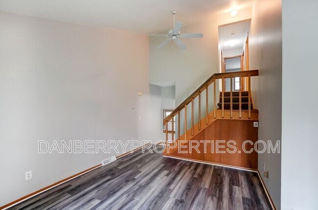 Foto del edificio - 3162 Kylemore Rd