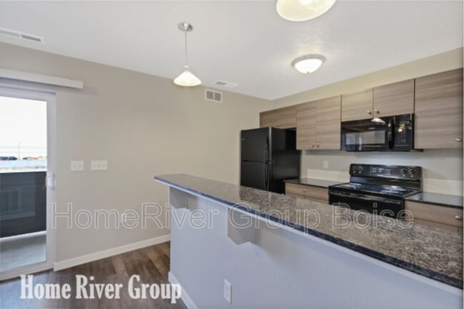 Foto del edificio - 1340 S Edgewater Cir