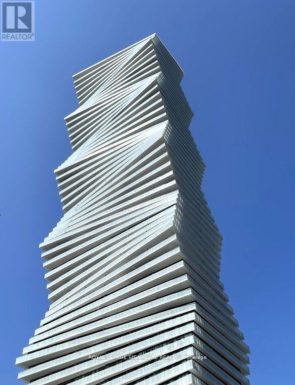 Building Photo - 3900-3900 Confederation Pkwy