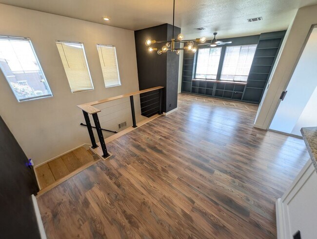 Building Photo - 10180 Delray Beach Ave