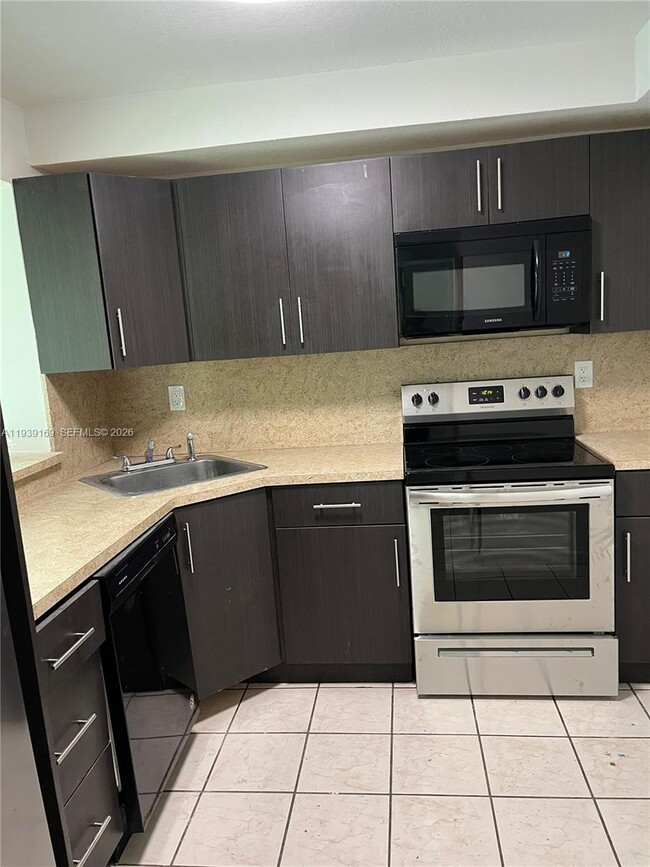 Building Photo - 11750 SW 18th St