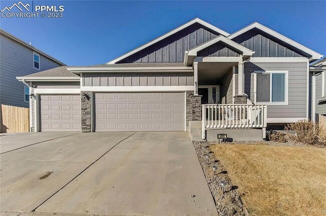 Building Photo - 6512 Tillamook Dr