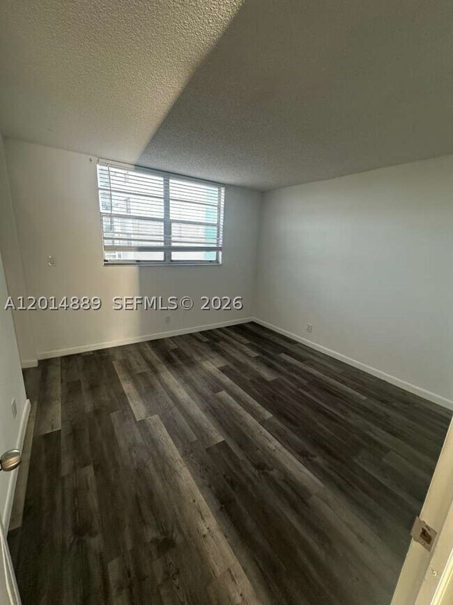 Building Photo - 2903 NE 163rd St
