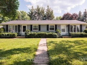 Building Photo - 3508 Golf Dr