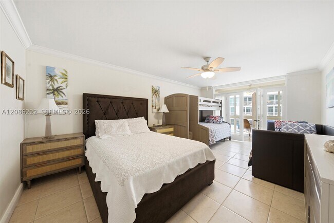 Foto del edificio - 5401 Collins Ave