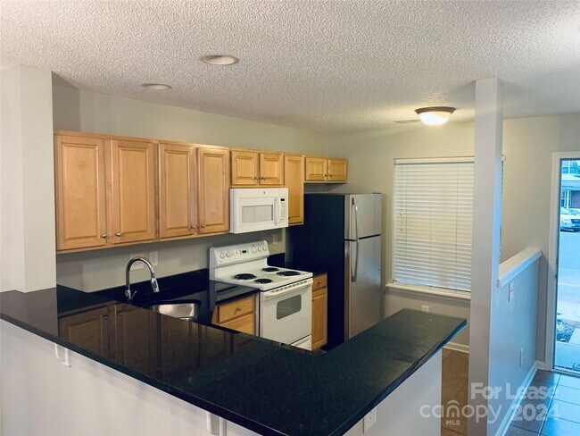 Building Photo - 5667 Kimmerly Woods Dr