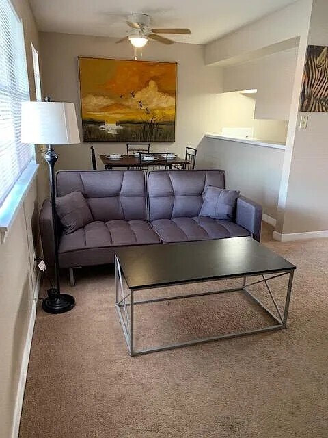 Foto del edificio - Colonial Arms Apartments