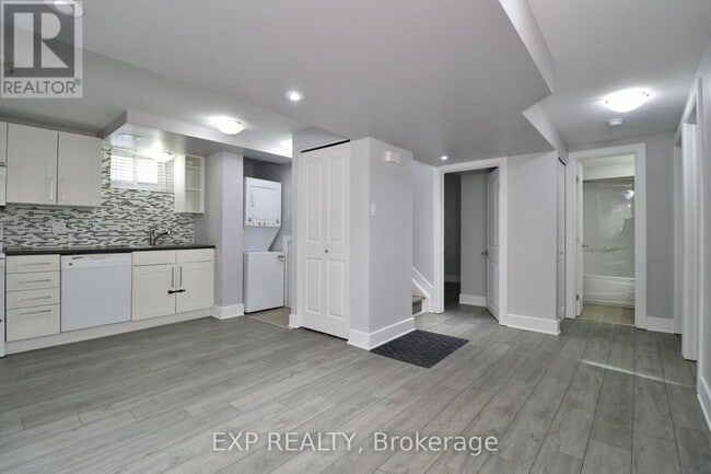 Building Photo - 1344 Avenue U