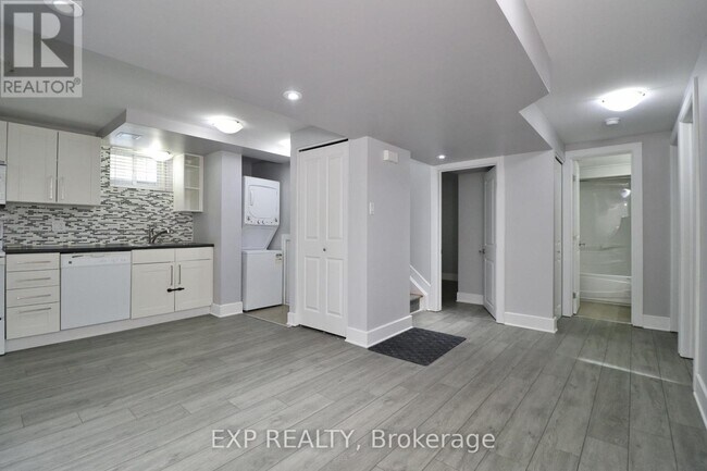 Photo du bâtiment - 1344 Avenue U