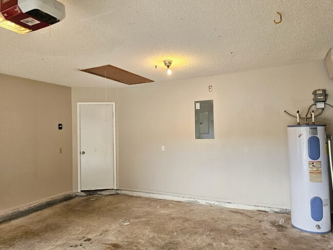 Building Photo - 10148 Pink Carnation Ct