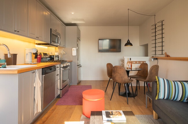 Living / Dining - 5955 Fern St