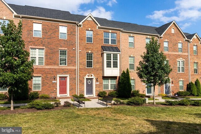 Foto del edificio - 4658 Hudson St
