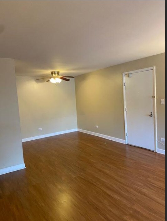 Foto del edificio - 6157 Knoll Way Dr