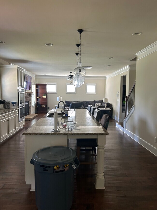 Building Photo - Room in House on River Walk Farm Pkwy