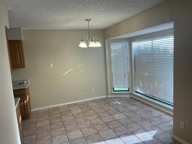 Foto del edificio - 4044 Pepperwood Dr