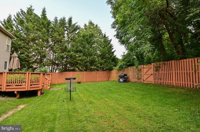 Building Photo - 46845 Northbrook Way