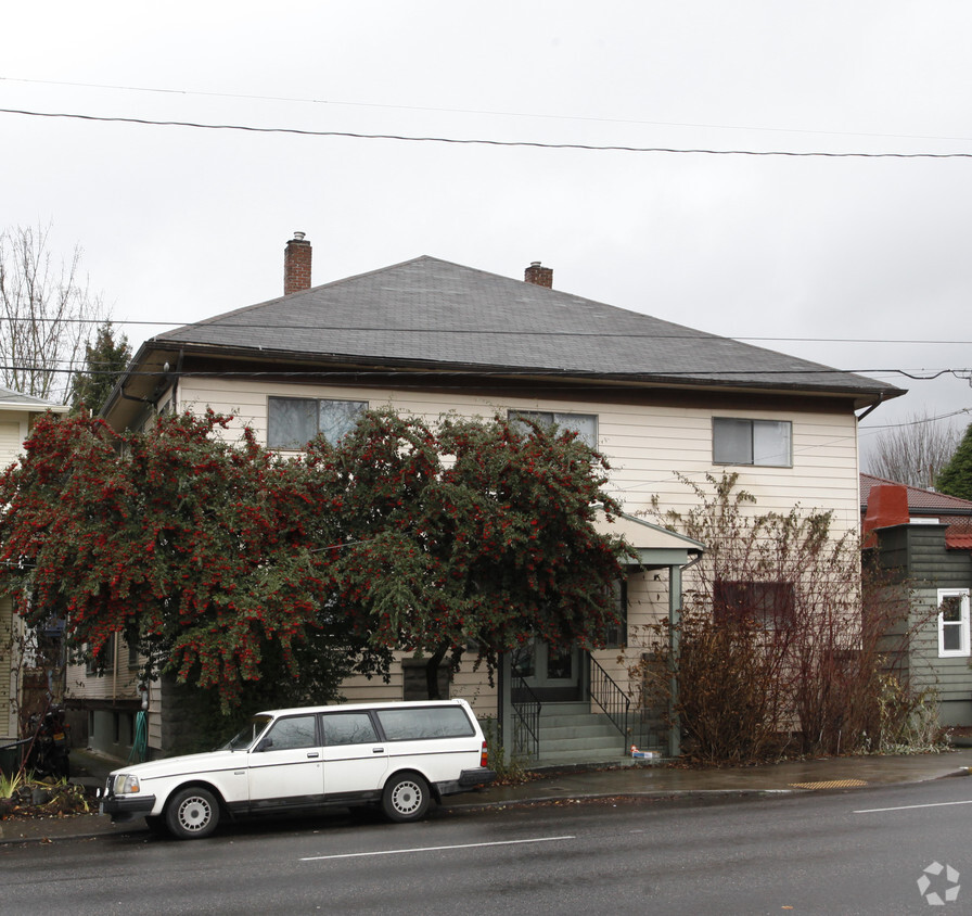 Building Photo - 2311-2317 SE Hawthorne Blvd